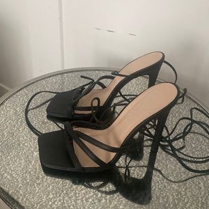 Boohoo lace up heel